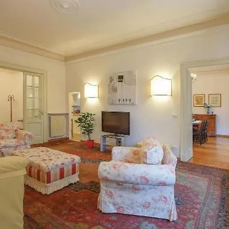 Elegante De Vacaciones * Gênes