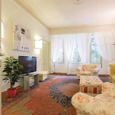 فندق مبيت وإفطار Elegante De Vacaciones جنوة