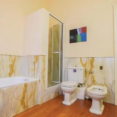 فندق مبيت وإفطار Elegante De Vacaciones جنوة